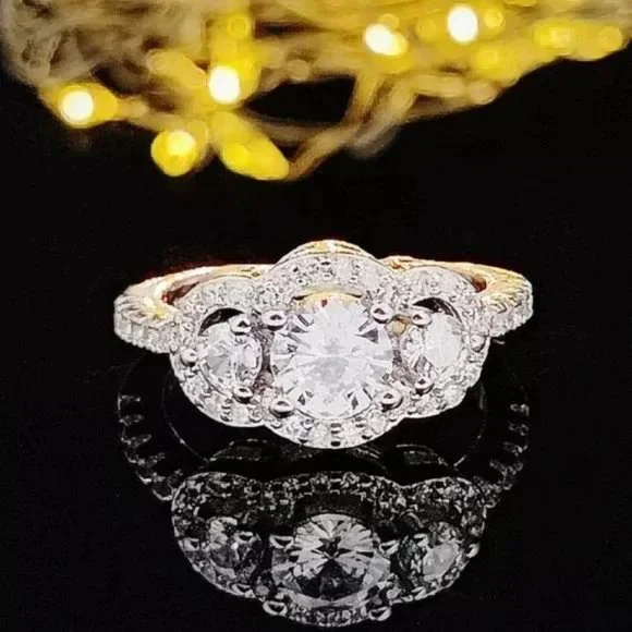 NEW 925 STERLING SILVER THREE STONES RING, BEAUTIFUL RING, SHINY RING. - Picture 5 of 6